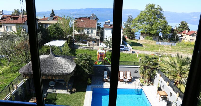 Atroa Butique Hotel